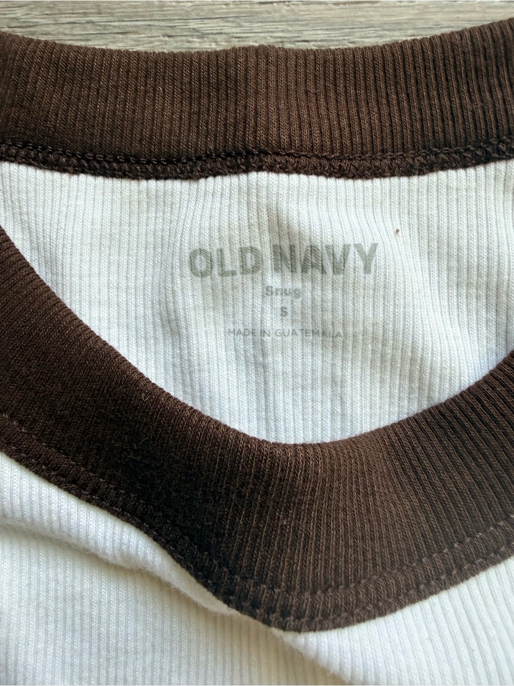 Old Navy Women’s Cream Tank Top Brown Trim NWT - Picture 4 of 6